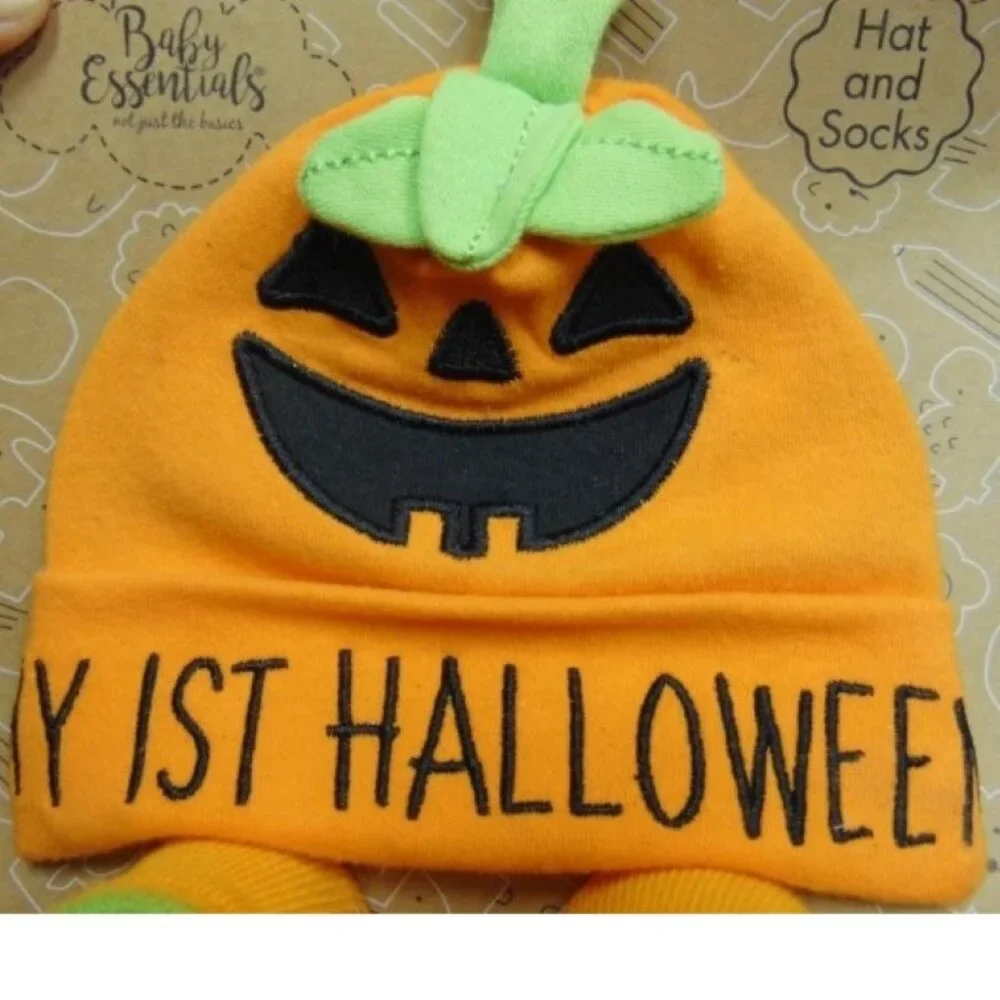 Carters Infant My First Halloween Hat & Booties 0/6 months Orange Pumpkin Unisex - Picture 4 of 4